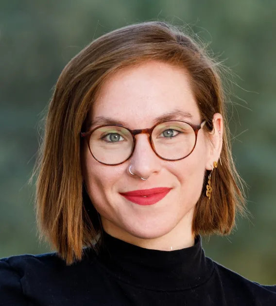 Caitlyn Hall Headshot